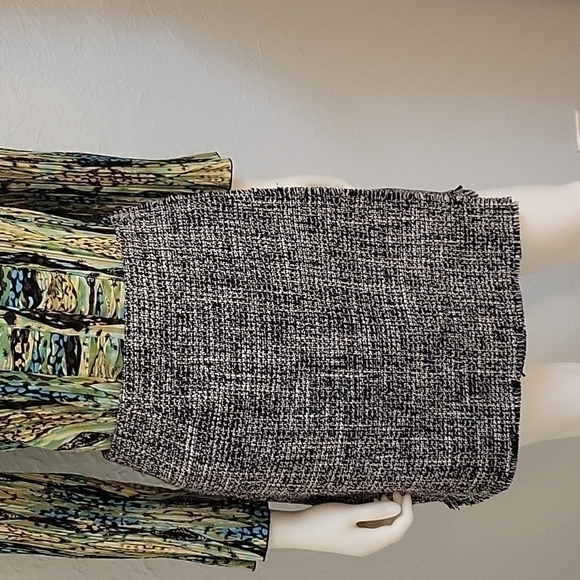 luxe APOTHETIQUE Black Tweed Metallic Faux Wrap Fringe Preppy Mini Skirt - Picture 3 of 7